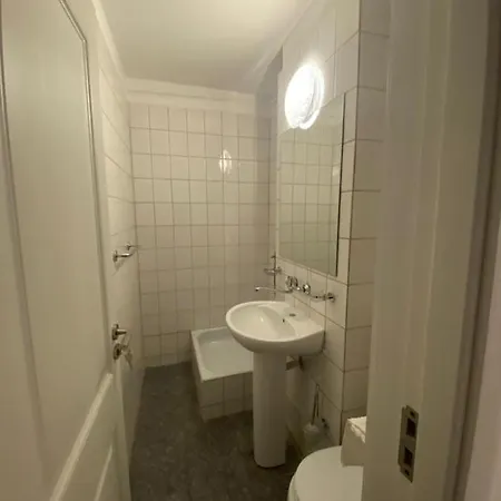 Aviatiei 4 *